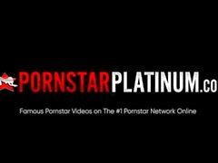 Pornstarplatinum Amy Anderssen Strapon knullad av Jesse Jones