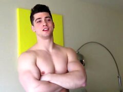 Lottatore Turned Bodybuilder Collin Simpson masturba il suo Big Coc