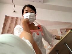 Les nylons fatigués de la fille asiatique POV sous