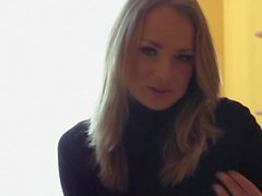 Quest For Orgasm - Blonde Ukranian vixen Ivana Sugar é o adolescente para impressionar com solo sensual