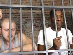 Interracial Homosexuell Sex im Gefängnis
