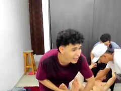 Söpö latinalainen homo twinks sizzling kuuma ilman satulaa anaali