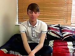 Porno le film vidéo a gay boy garçon twinks James de Radford est aussi