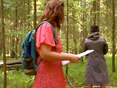 Mature4k. Smart Forest Ranger Tricks Reife Dame