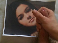 Ariel Winter cum hommage 12