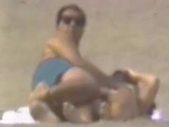Nudisten par har sex den strand i Es Trenc Mallroca