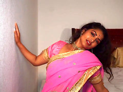 Splendid Indian camgirl in a seductive tease scene