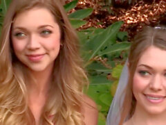 Aurielee-Sommer, Jessie Andrews