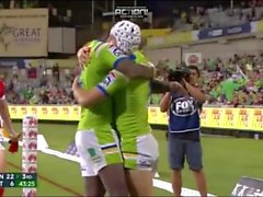 Canberra Raiders und West Tigers Double Penetration anal gangbang