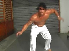 Tony Capoeira