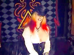 Tempest Ts - Rockdoll presenter Yarrr