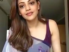 Kajal Aggarwal Zeige Armpits und Brüste in ärmel Saree