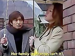 Japanse Vrouw van Next Door deel 2 harde orgie met vrouw , tante en zus .