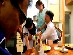 Japansk gruppsex med fitta slickar och jävla