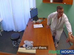 FakeHospital Horny russo borra tiras e fode seu médico