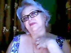 Russischen Oma ab Lehrerin blinkende ihre grossen Brüste über Webcam