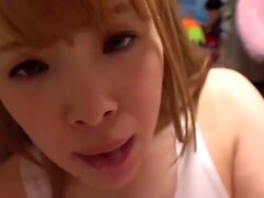 Rio Hamasaki Lovely Japanese malli näyttää pois hänen suuret tissit