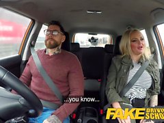 Gli studenti di Fake Driving School 2 hanno il sesso hot backseat