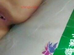 Masturbazione della striscia di webcam asiatica amatoriale
