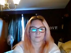 Amateur sein großer blonde Fetisch masturbiert auf Live -Webcam