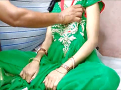 Amateur wife in green saree porn lovemaking