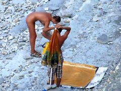 Blowjobs compilation posizionata in spiaggia pubblica Hidden Cam