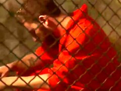 Alexander Gustavo reuna kuuma leikkaamaton kukko vankilassa