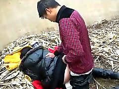 Chinese Creampie On A Garbage Dump