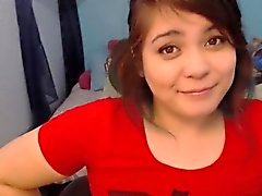 Büyük Yard Busty Chubby Genç Masturbates