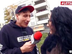 Teenager Lilly Foxx Big Ass tedesco preso per Steamy Close Up Car Sex - - BumsBus LETSDOEIT