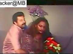 Classic pornô mallu Índico peça Rathri de 2 mamas aunty hot