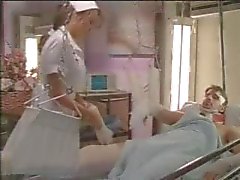 Kener Kira - Masturbação Enfermeira
